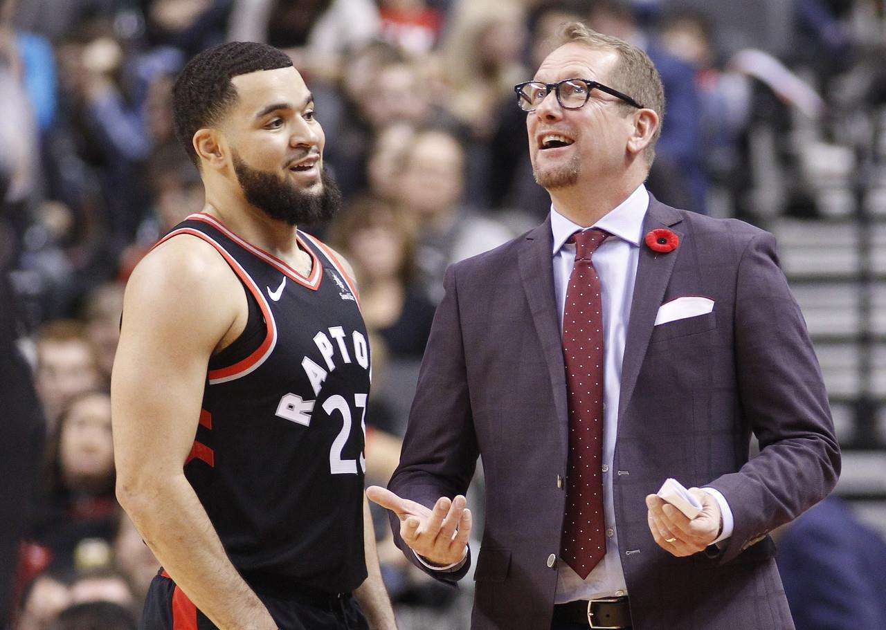 球和远射训 球和远射训