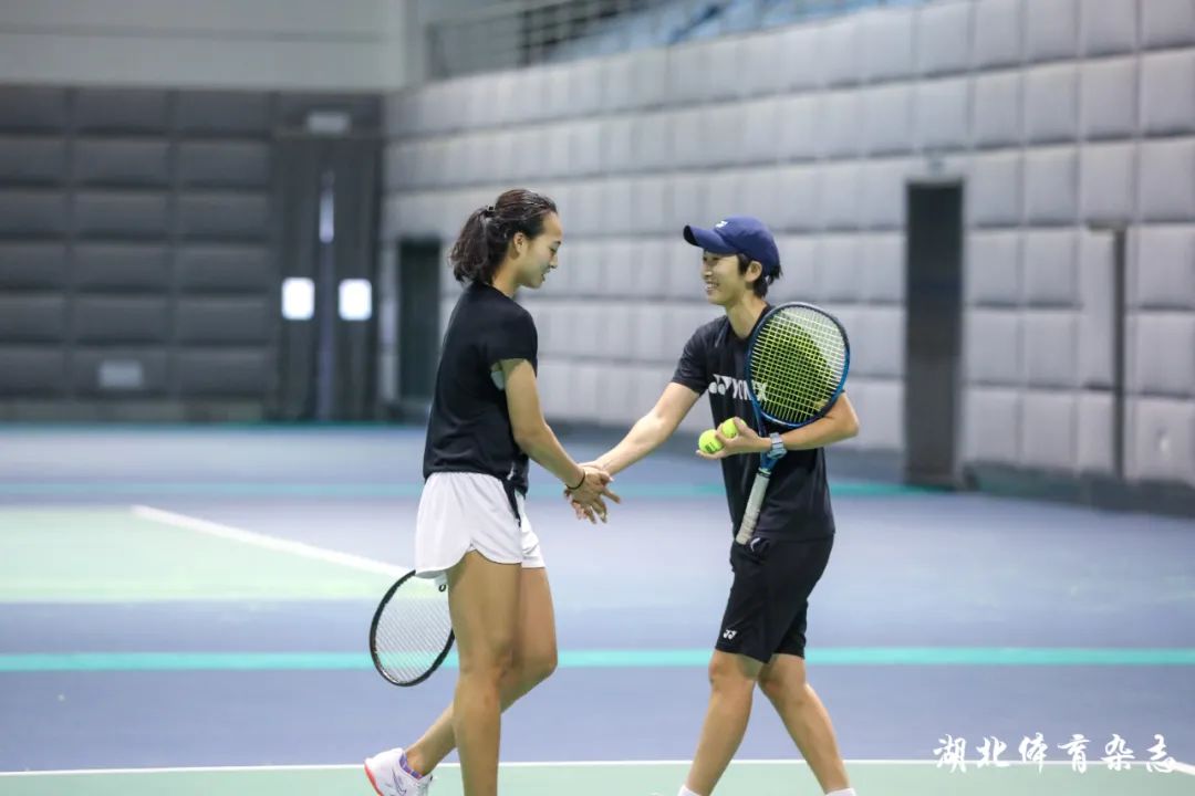 也為她贏得 也為她贏得