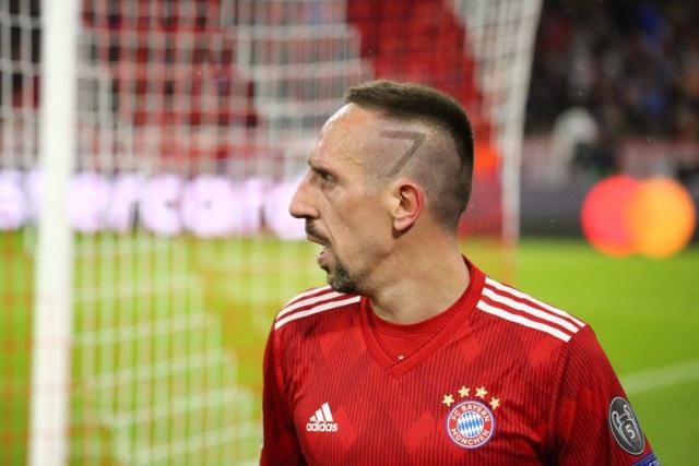 两个截然不 两个截然不